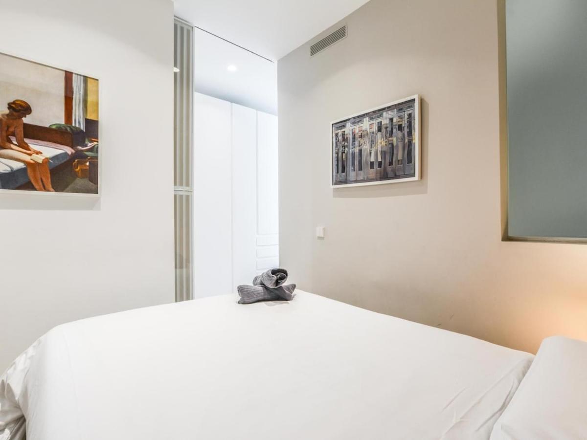 Apartamento Reformado En La Calle Pez Alquiler Temporal Madrid Exterior photo